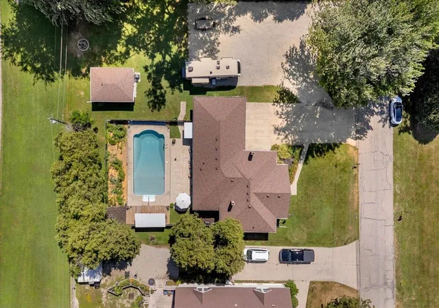 Photo 2 of Single family home for sale at 294 Recor Rd, East China, MI 48054 | MLS# 58050216776 | Listing updated on 2026-08-24