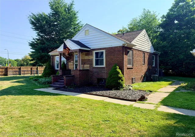 1st image of 2604 Gratiot Blvd, Marysville, MI 48040 | MLS# 20261059646