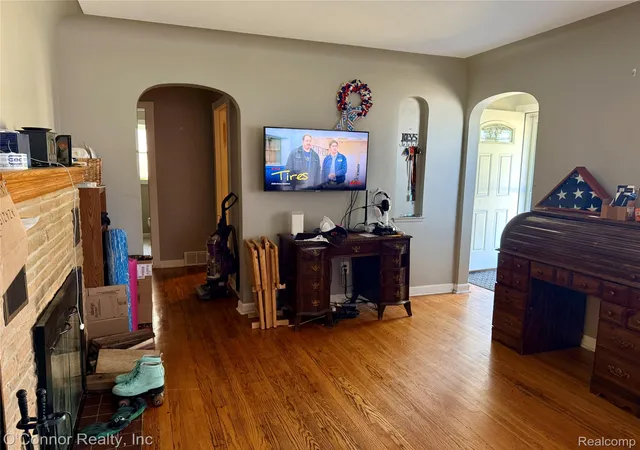 2nd image of 2604 Gratiot Blvd, Marysville, MI 48040 | MLS# 20261059646