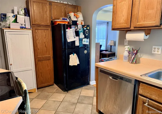 5th image of 2604 Gratiot Blvd, Marysville, MI 48040 | MLS# 20261059646