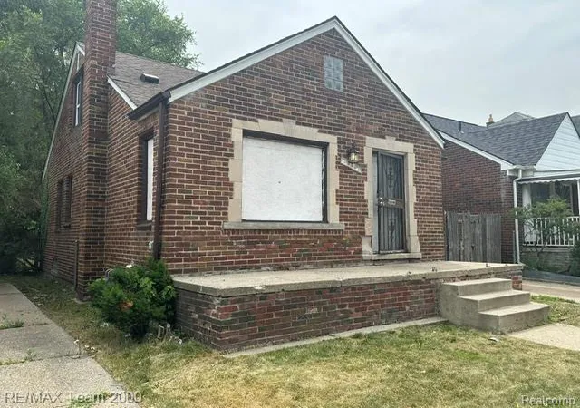 3rd image of 19332 Waltham St, Detroit, MI 48205 | MLS# 20261059648