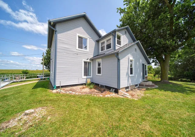 Photo 2 of Single family home for sale at 16570 Cement City Rd, Columbia Township Jackson, MI 49233 | MLS# 55026039568 | Listing updated on 2026-09-03