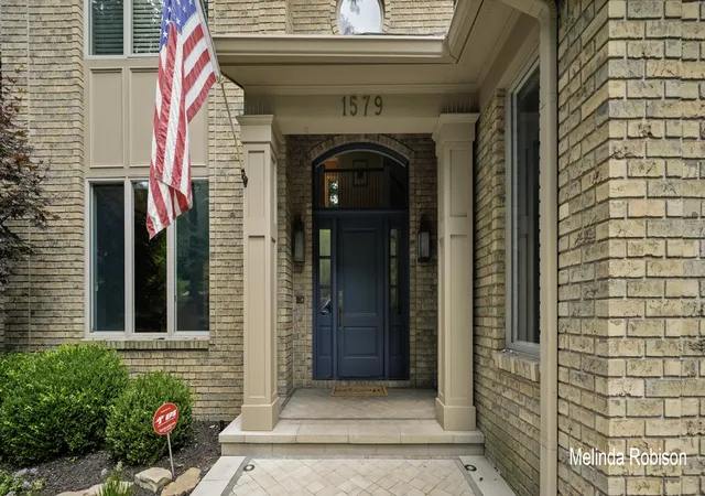 4th image of 1579 Winterwood Dr Ne, Grand Rapids, MI 49525 | MLS# 65026039571
