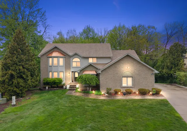 1st image of 30521 Knighton Dr, Farmington Hills, MI 48331 | MLS# 81026039592