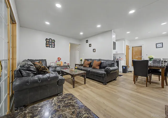 Photo 3 of Single family home for sale at 37091 Gilchrist St, Westland, MI 48186 | MLS# 20261059661 | Listing updated on 2026-07-31