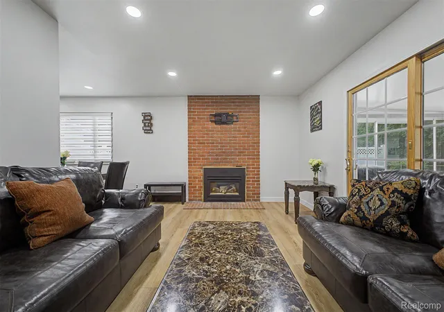 Photo 4 of Single family home for sale at 37091 Gilchrist St, Westland, MI 48186 | MLS# 20261059661 | Listing updated on 2026-07-31