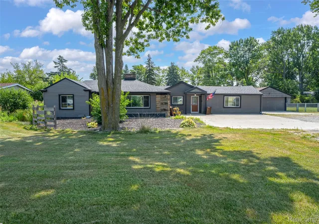 Photo 3 of Single family home for sale at 38250 S Groesbeck Hwy, Clinton Township, MI 48036 | MLS# 20261059664 | Listing updated on 2026-09-17
