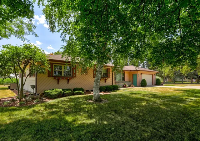 4th image of 11248 Roedel Rd, Frankenmuth, MI 48734 | MLS# 61050216800