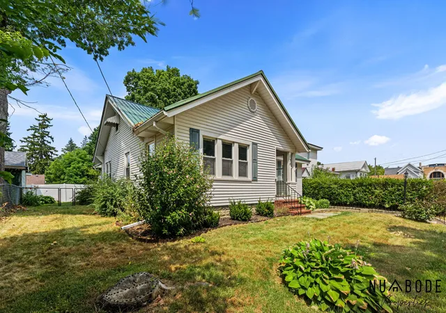3rd image of 128 Tower St, Ionia, MI 48846 | MLS# 65026039603