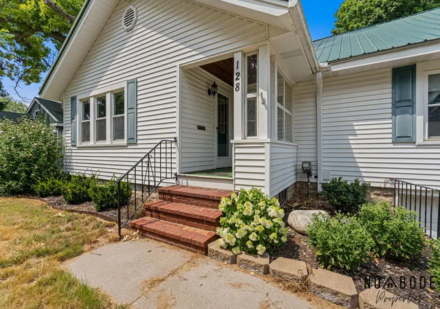 4th image of 128 Tower St, Ionia, MI 48846 | MLS# 65026039603