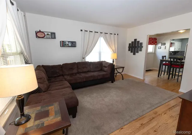4th image of 2117 Swayze St, Flint, MI 48503 | MLS# 20261059674