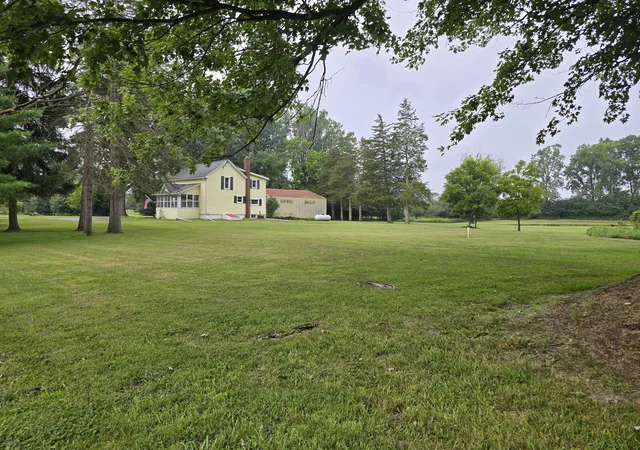Photo 4 of Single family home for sale at 4250 Rives Jct Rd, Jackson, MI 49201 | MLS# 55026039614 | Listing updated on 2026-08-09