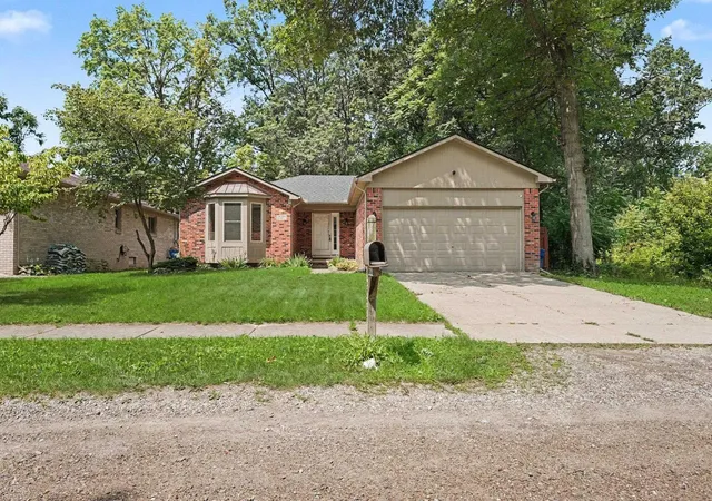 2nd image of 27277 Warner Ave, Warren, MI 48092 | MLS# 58050216811