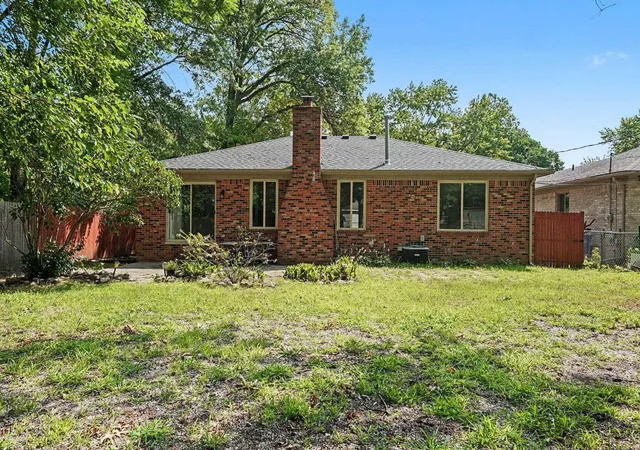36th image of 27277 Warner Ave, Warren, MI 48092 | MLS# 58050216811