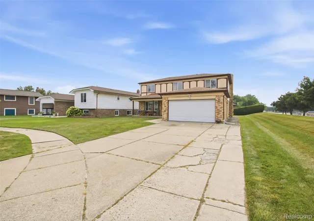2nd image of 38979 Lowell Ct, Sterling Heights, MI 48310 | MLS# 20261059699