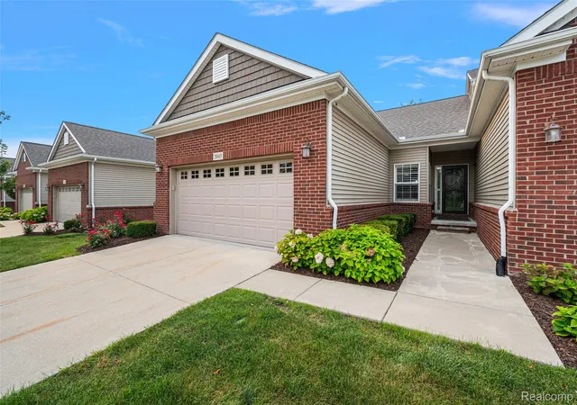 5th image of 3045 Bridgewater Rd #5, Auburn Hills, MI 48326 | MLS# 20261059700
