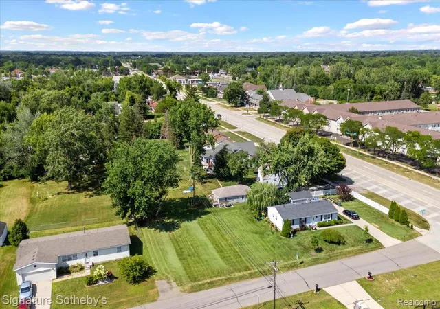 2nd image of 2983 Dashwood Dr, Troy, MI 48083 | MLS# 20261059710