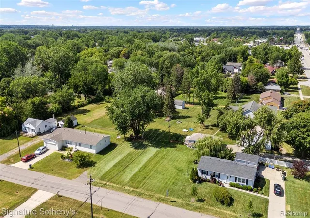 3rd image of 2983 Dashwood Dr, Troy, MI 48083 | MLS# 20261059710