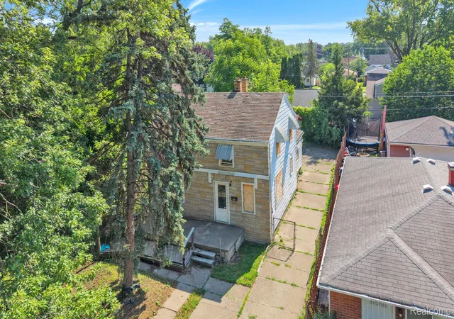 2nd image of 5365 Campbell St, Dearborn Heights, MI 48125 | MLS# 20261059711