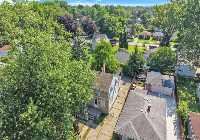3rd image of 5365 Campbell St, Dearborn Heights, MI 48125 | MLS# 20261059711