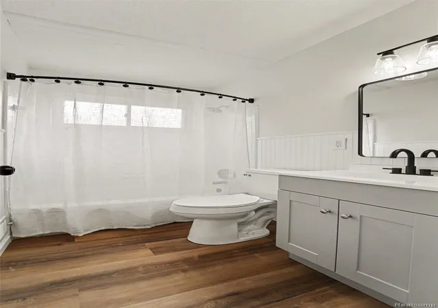 Photo 4 of Single family home for sale at 12922 E 13 Mile Rd, Warren, MI 48088 | MLS# 20261059713 | Listing updated on 2026-09-11
