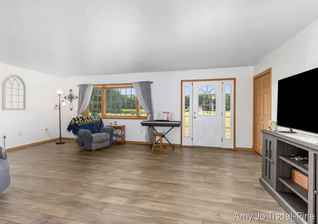 Photo 3 of Single family home for sale at 16972 W Stanton Rd, Pierson, MI 49339 | MLS# 65026039646 | Listing updated on 2026-10-06