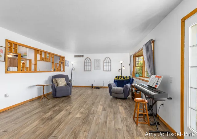 Photo 4 of Single family home for sale at 16972 W Stanton Rd, Pierson, MI 49339 | MLS# 65026039646 | Listing updated on 2026-10-06
