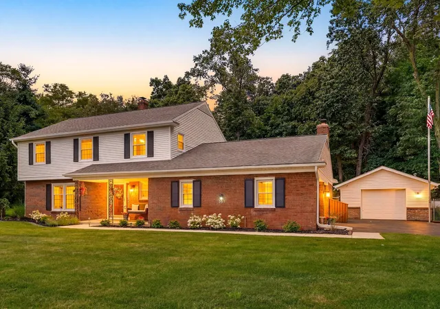 2nd image of 351 W Ridge Cir, Kalamazoo, MI 49009 | MLS# 66026039649