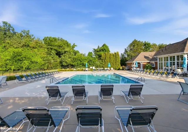 Photo 3 of Condo for sale at 56429 Scotland Blvd, Shelby Township, MI 48316 | MLS# 58050216816 | Listing updated on 2026-09-01
