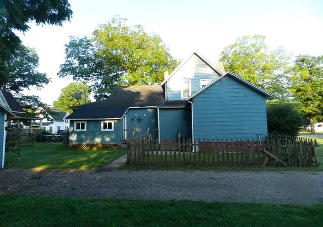 25th image of 115 W Cass St, Bangor, MI 49013 | MLS# 69026039656