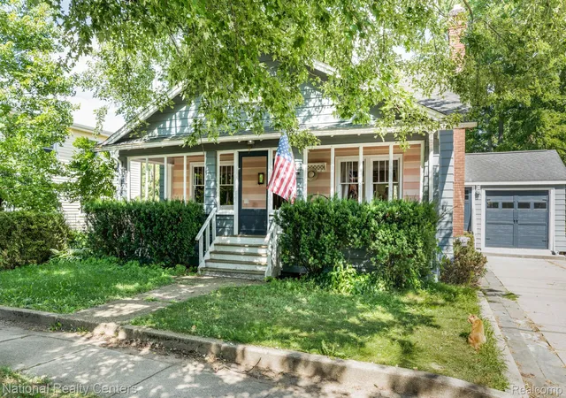 2nd image of 134 N Anderson St, Lake Orion, MI 48362 | MLS# 20261059723