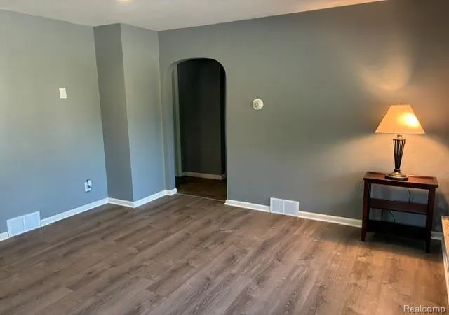 3rd image of 2214 Curry St, Flint, MI 48506 | MLS# 20261059732