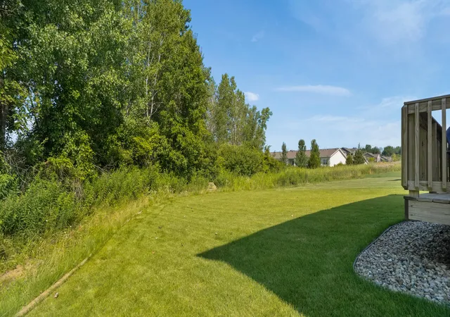 2nd image of 5871 Sw Hemlock Dr Sw, Wyoming, MI 49418 | MLS# 65026039671