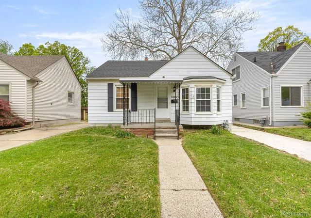 Photo 3 of Single family home for sale at 3360 Alice St, Dearborn, MI 48124 | MLS# 20261059751 | Listing updated on 2026-08-01