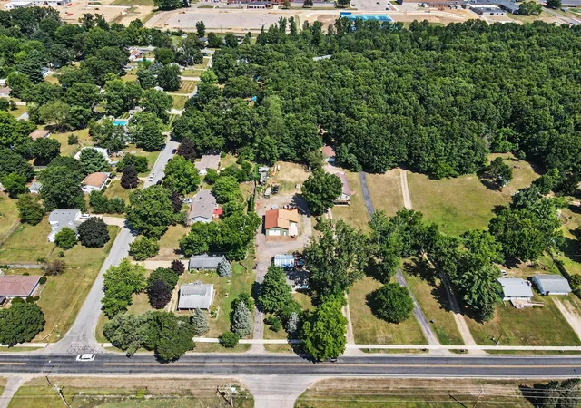 30th image of 25490 Front St, Mattawan, MI 49071 | MLS# 66026039680