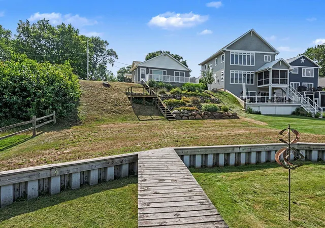 2nd image of 731 Beechwood Dr, Delton, MI 49046 | MLS# 66026039685