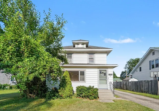 Photo 1 of Sale Pending at 418 Elm St, Three Rivers, MI 49093 | MLS# 66026039689 | Listing updated on 2026-08-06