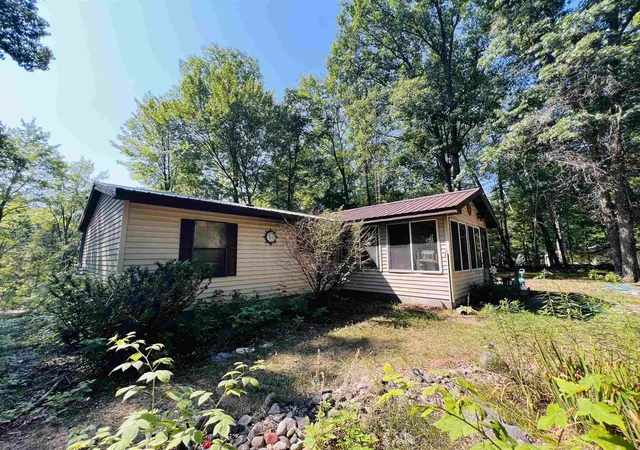 Photo 3 of Single family home for sale at 9401 House Trl, Marion, MI 49665 | MLS# 78080071753 | Listing updated on 2026-08-03
