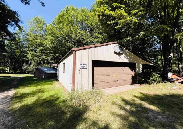 Photo 4 of Single family home for sale at 9401 House Trl, Marion, MI 49665 | MLS# 78080071753 | Listing updated on 2026-10-05