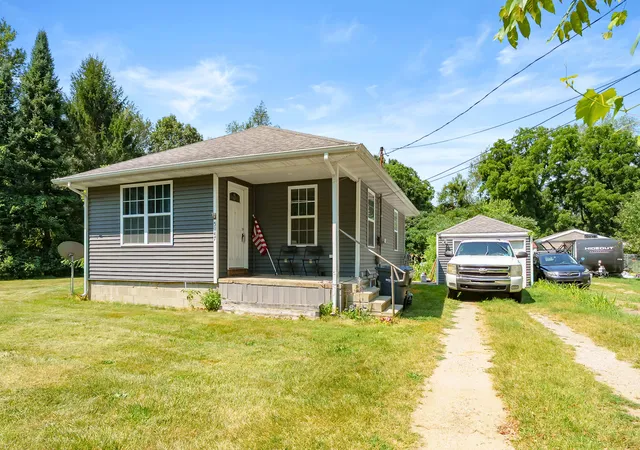 Photo 1 of Sale Pending at 5147 Beverly Ave, Kalamazoo, MI 49004 | MLS# 66026039697 | Listing updated on 2026-09-17