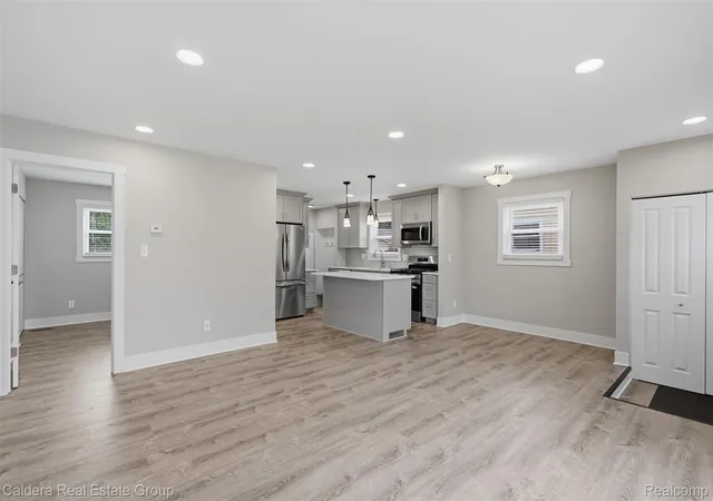 5th image of 338 Sonia Ave, Madison Heights, MI 48071 | MLS# 20261059776