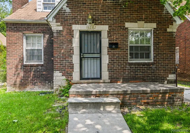 Photo 2 of Single family home for sale at 11262 Courville St, Detroit, MI 48224 | MLS# 20261059794 | Listing updated on 2026-08-18