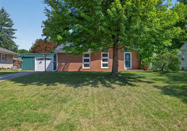 Photo 1 of Single family home for sale at 5486 Sherwood Dr, Jackson, MI 49201 | MLS# 55026039713 | Listing updated on 2026-09-11