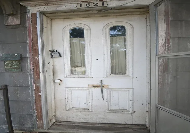 4th image of 1621 13Th Ave, Menominee, MI 49858 | MLS# 65026039709