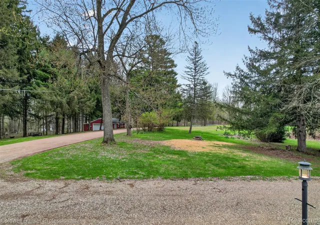 Photo 3 of Single family home for sale at 1190 Olander Dr, Lapeer, MI 48446 | MLS# 20261059804 | Listing updated on 2026-08-25
