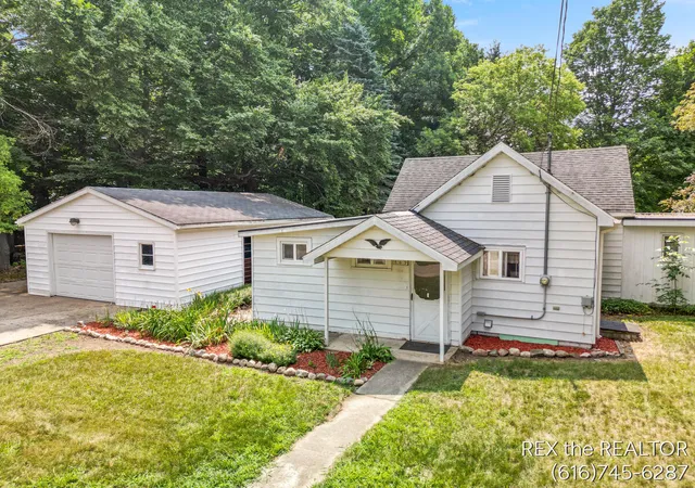 1st image of 167 W Brooks St, Newaygo, MI 49337 | MLS# 72026039721