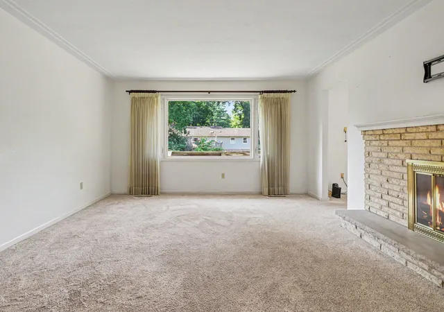 Photo 3 of Single family home for sale at 6480 Ormada Dr, Kalamazoo, MI 49048 | MLS# 66026039730 | Listing updated on 2026-09-16