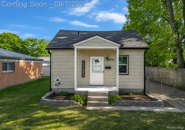 1st image of 23711 Annapolis St, Dearborn Heights, MI 48125 | MLS# 20261059825