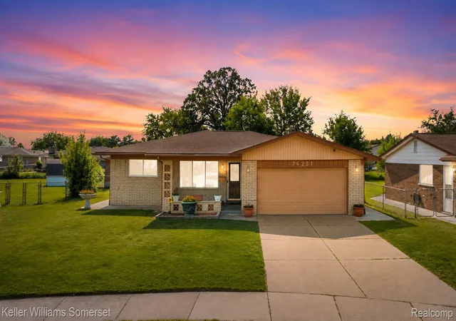 Photo 1 of Single family home for sale at 36221 Pickwick Ct, Sterling Heights, MI 48310 | MLS# 20261059829 | Listing updated on 2026-08-16