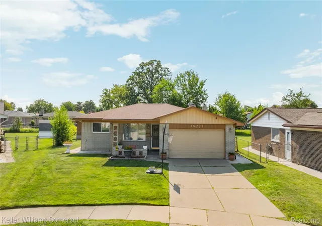 Photo 2 of Single family home for sale at 36221 Pickwick Ct, Sterling Heights, MI 48310 | MLS# 20261059829 | Listing updated on 2026-08-16